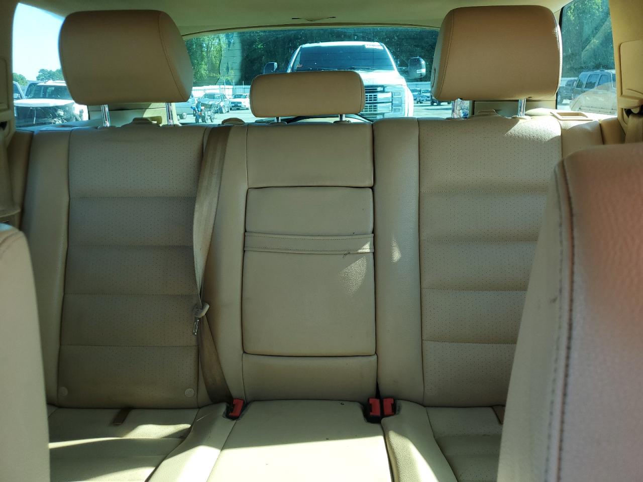 2008 Volkswagen Touareg 2 V6 VIN: WVGBE77L88D049983 Lot: 61398125