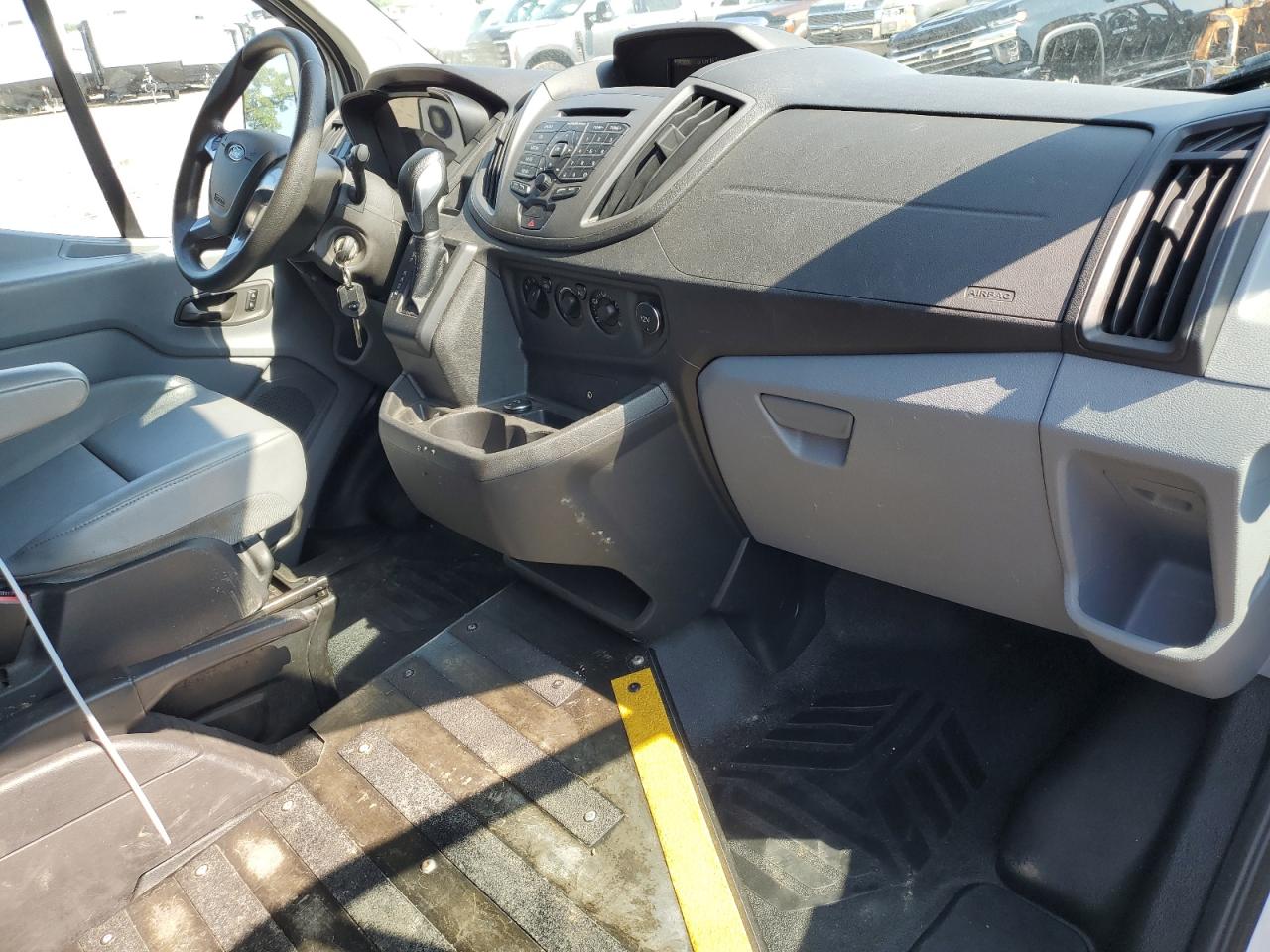 2015 Ford Transit T-250 VIN: 1FTNR3XVXFKA81374 Lot: 63005155
