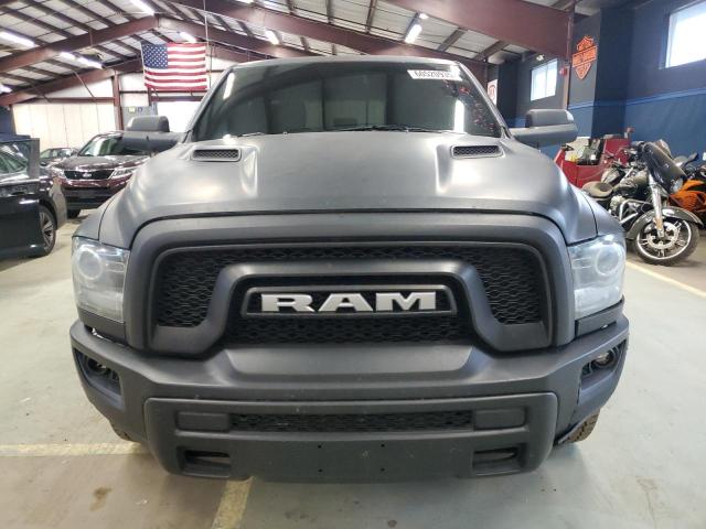 Pickups RAM 1500 2016 Czarny