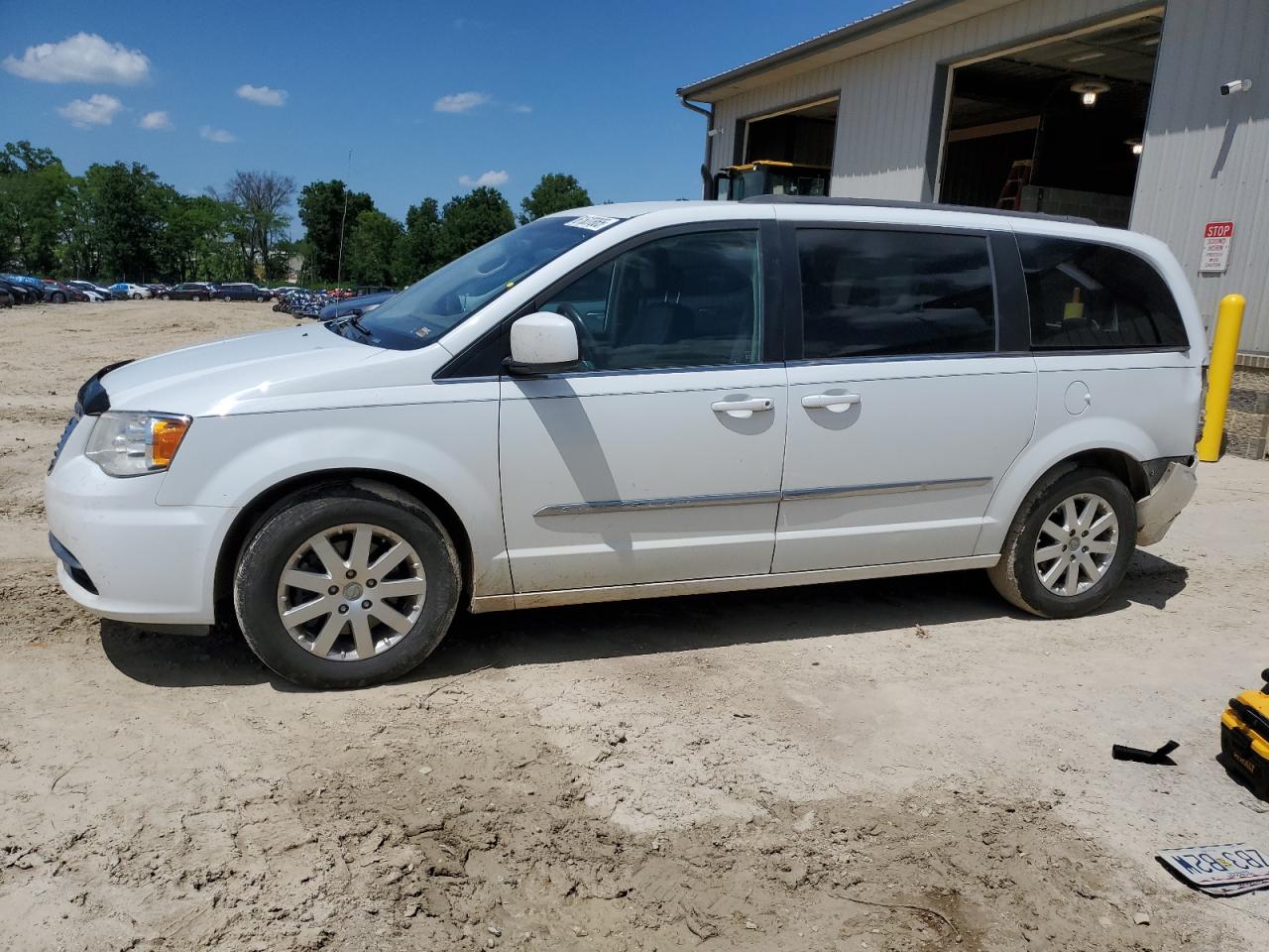 2016 Chrysler Town & Country Touring