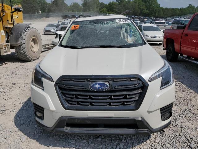  SUBARU FORESTER 2022 White