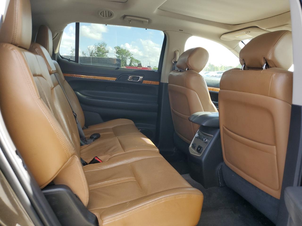 2011 Lincoln Mkt VIN: 2LMHJ5FR7BBJ53351 Lot: 60541125