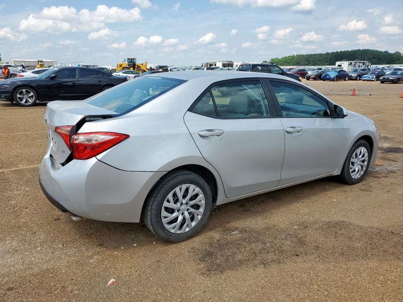  TOYOTA COROLLA 2018 Silver