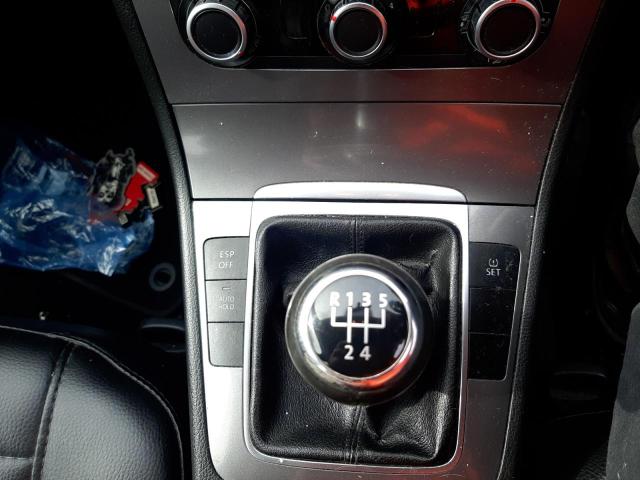 2011 VOLKSWAGEN PASSAT