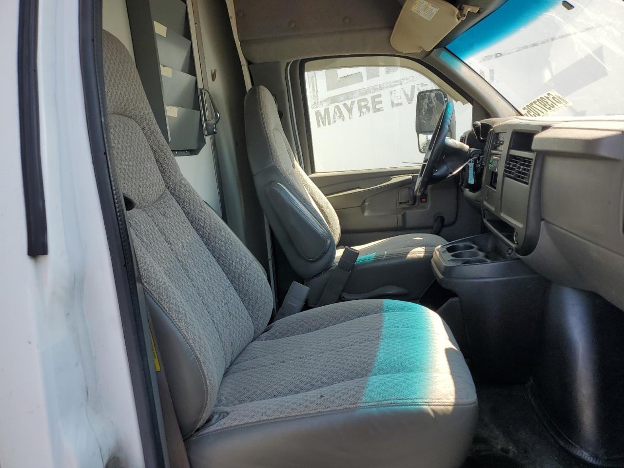 2005 GMC Savana Cutaway G3500 VIN: 1GDJG31U651251668 Lot: 61397705