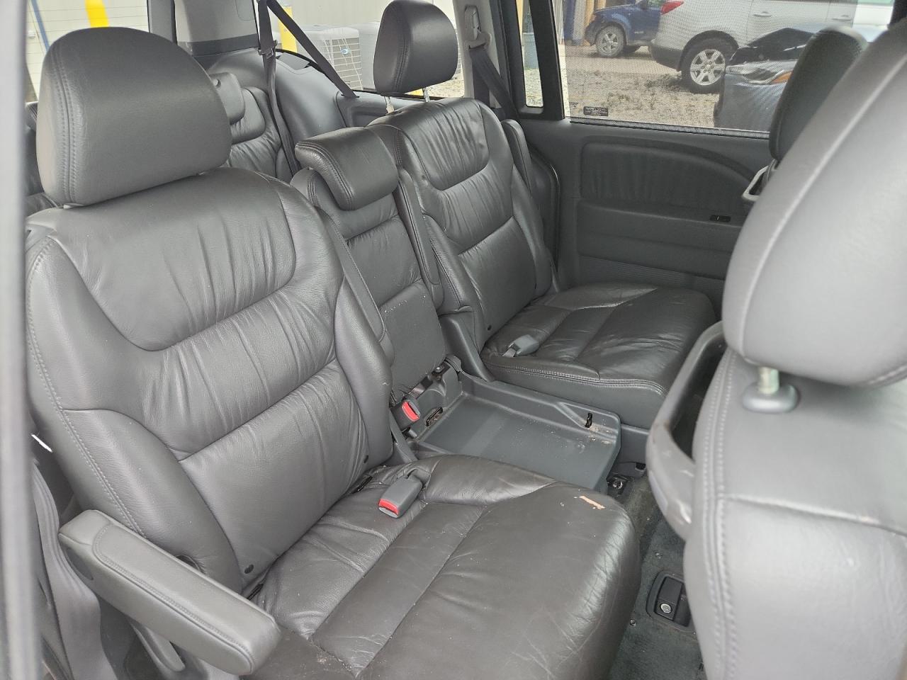 2005 Honda Odyssey Exl VIN: 5FNRL38765B132111 Lot: 58899575