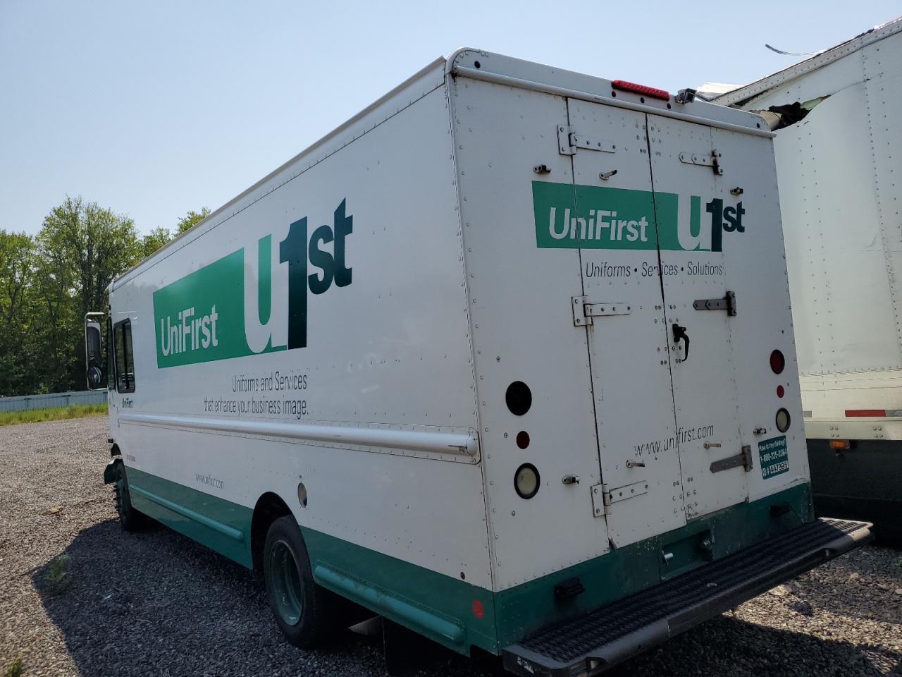 WORKHORSE CUSTOM CHASSIS ALL MODELS 2011 VIN 5B4LFG2E3B3443540 фото 2