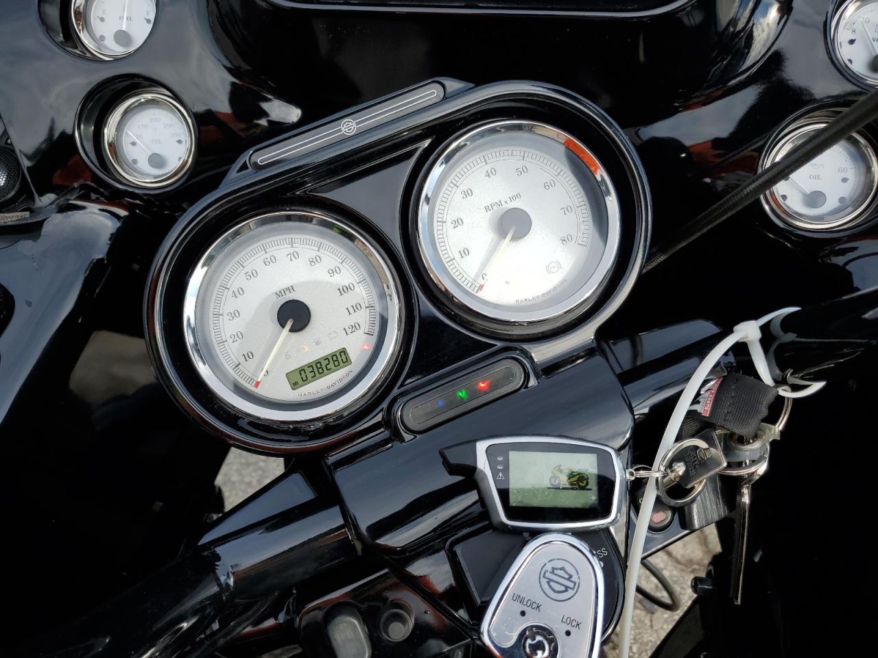 2013 Harley-Davidson Fltrx Road Glide Custom VIN: 1HD1KHM13DB689069 Lot: 61476365
