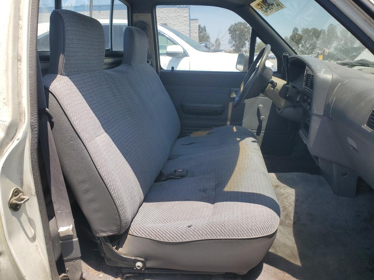 1993 Toyota Pickup 1/2 Ton Short Wheelbase Dx VIN: JT4RN81P1P5169962 Lot: 62419845