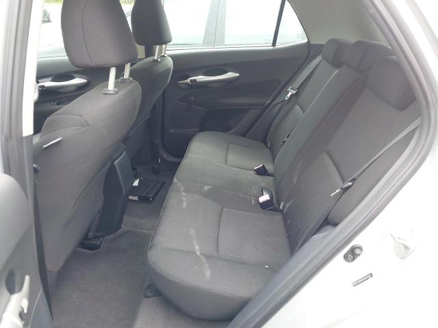 2011 TOYOTA AURIS