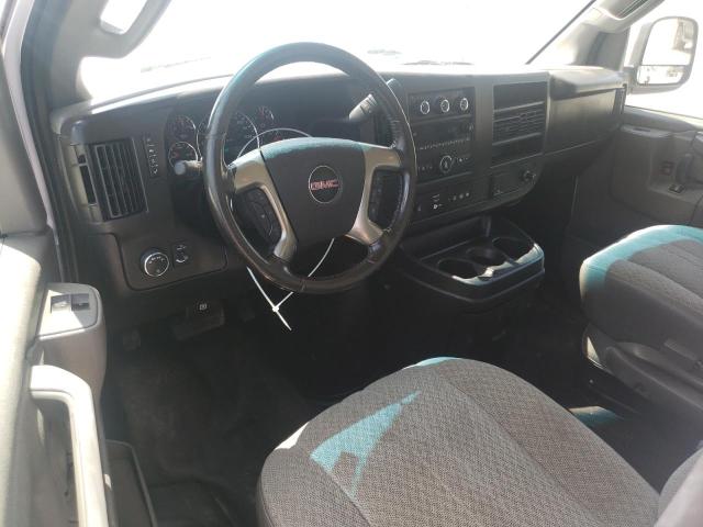 Фургоны GMC SAVANA 2016 Белый