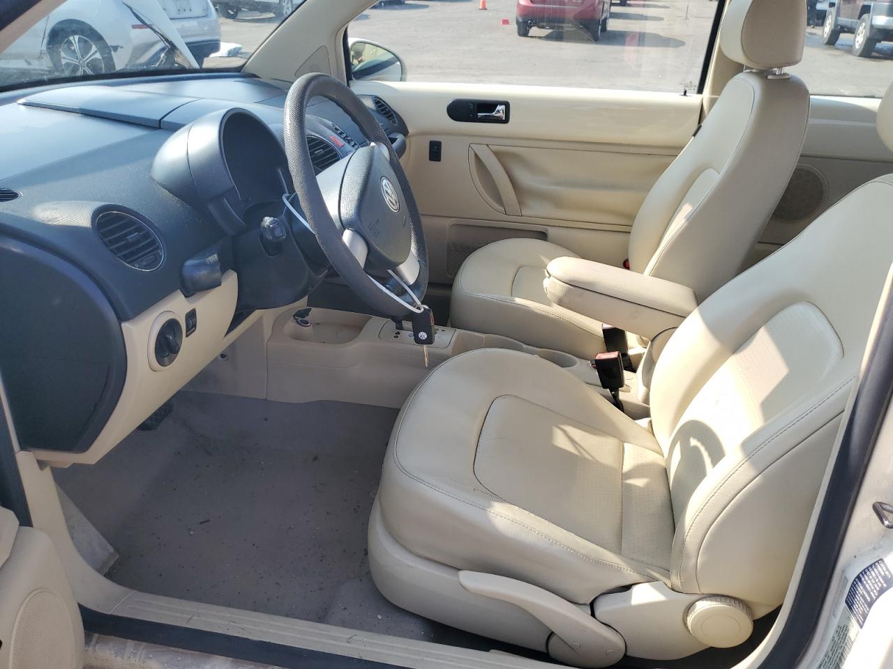 2006 Volkswagen New Beetle 2.5L Option Package 1 VIN: 3VWRG31C46M423874 Lot: 60527325
