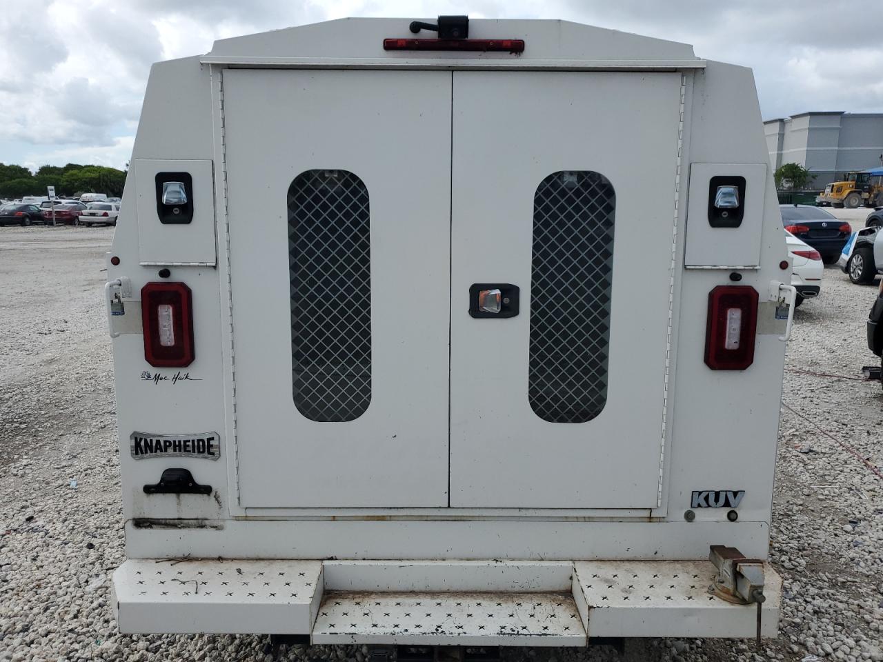 2019 Ford Econoline E350 Super Duty Cutaway Van VIN: 1FDWE3F65KDC01599 Lot: 61962225