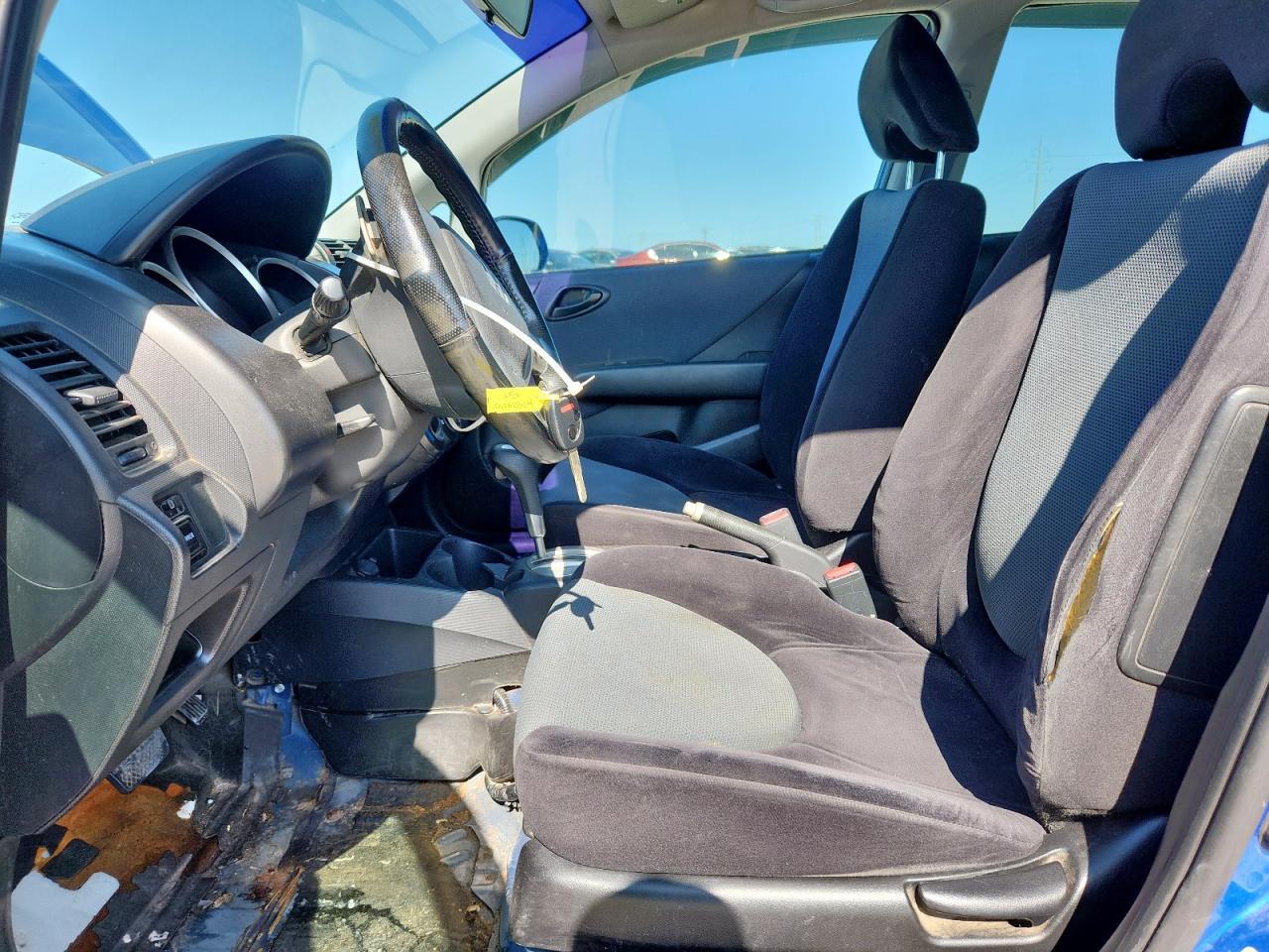 2007 Honda Fit S VIN: JHMGD38677S001561 Lot: 60929645