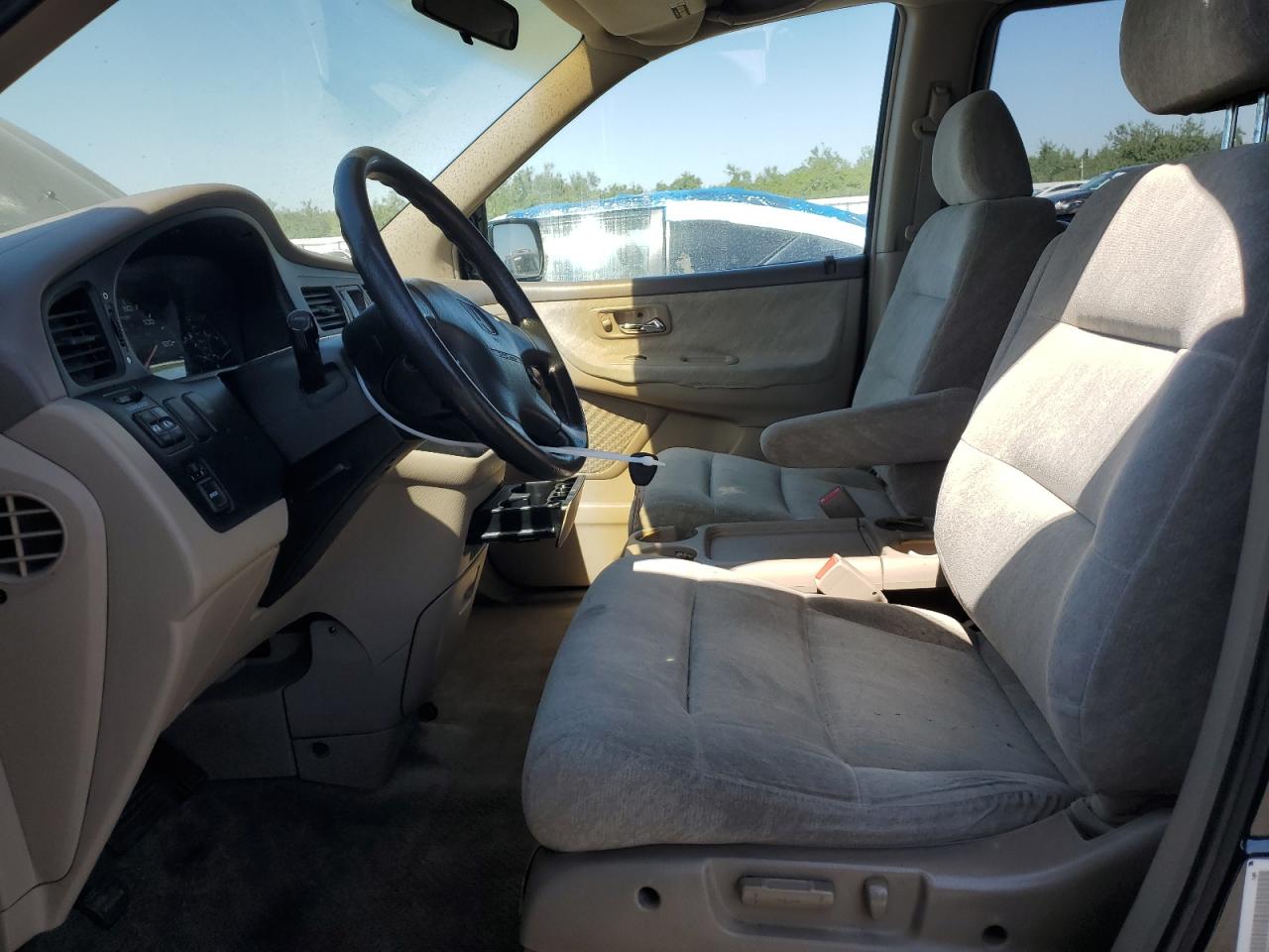 2001 Honda Odyssey Ex VIN: 2HKRL18671H611922 Lot: 61768255