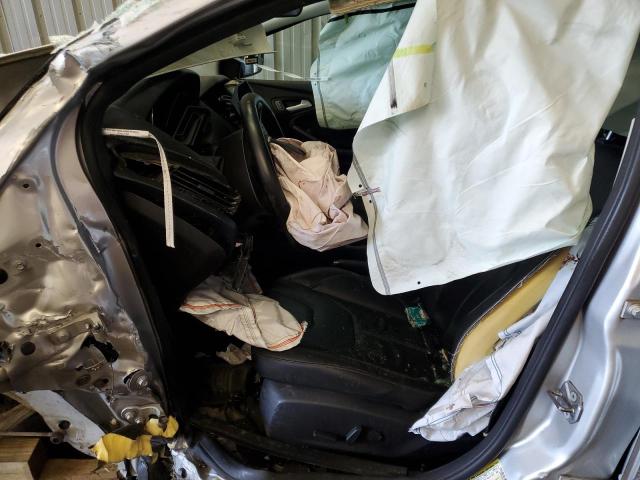  FORD FOCUS 2015 Серебристый