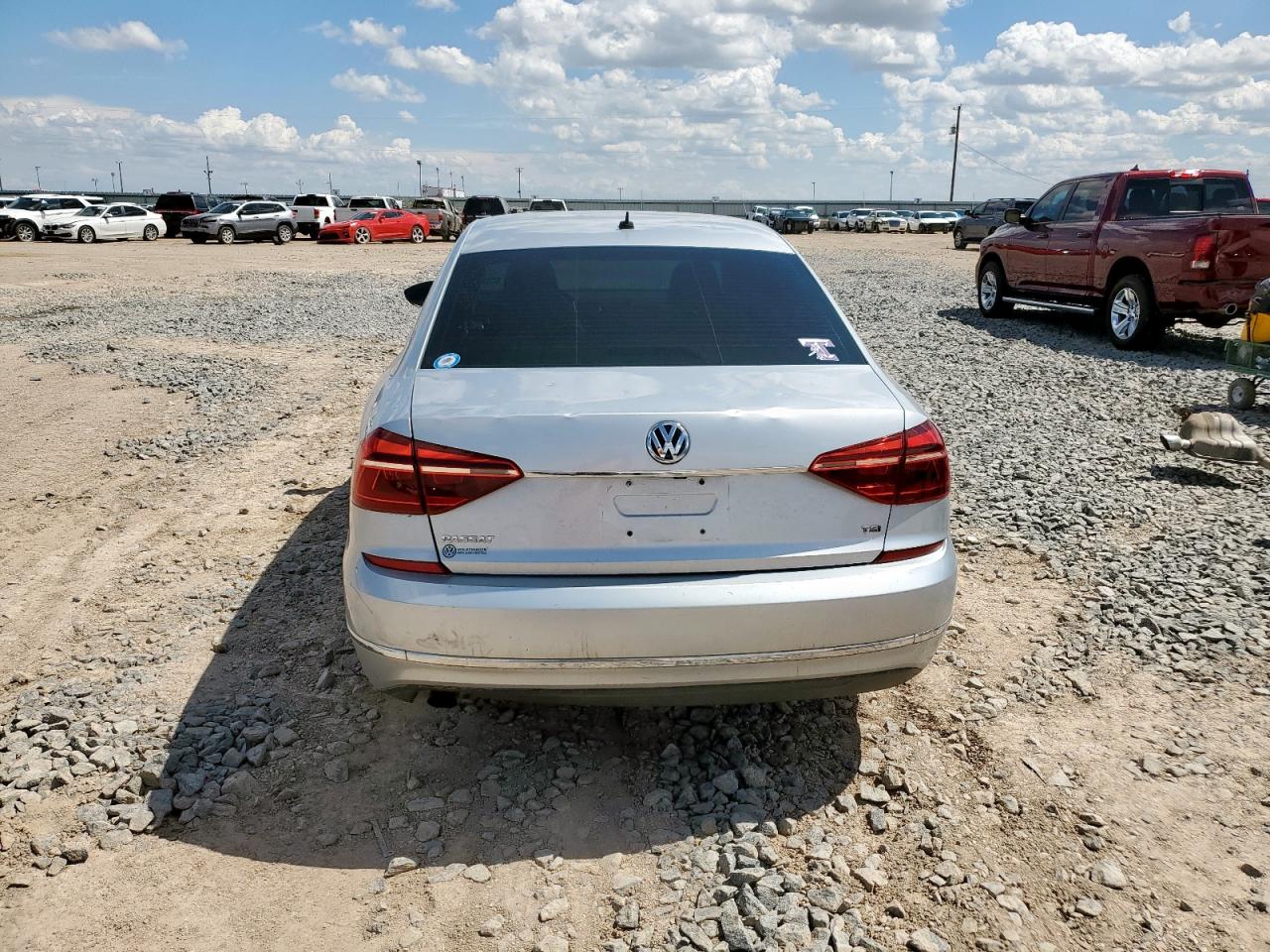 2017 Volkswagen Passat S VIN: 1VWAT7A34HC004220 Lot: 62224005