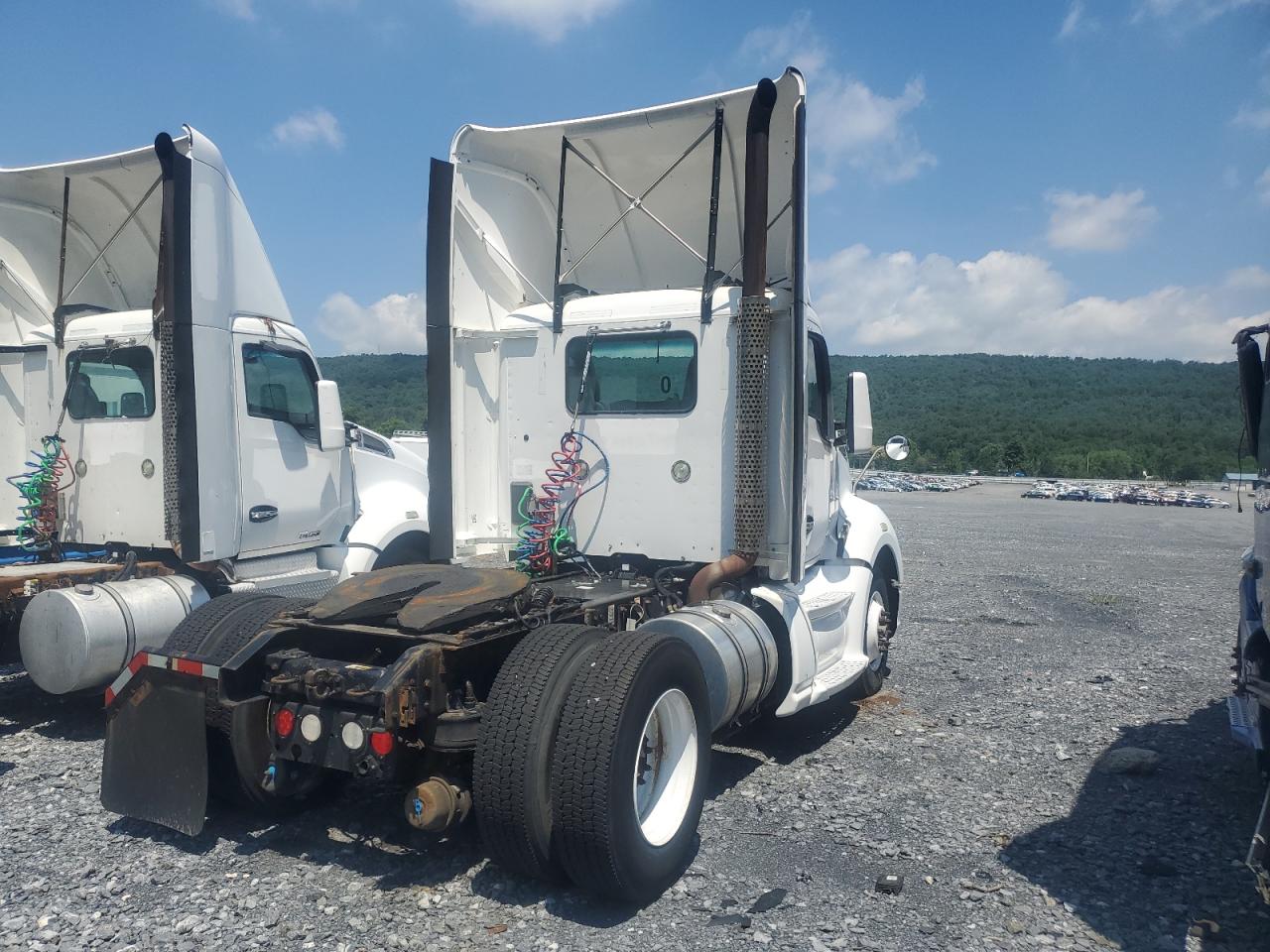 KENWORTH All Models 2014 VIN 1XKYA48X5EJ403017 фото 4