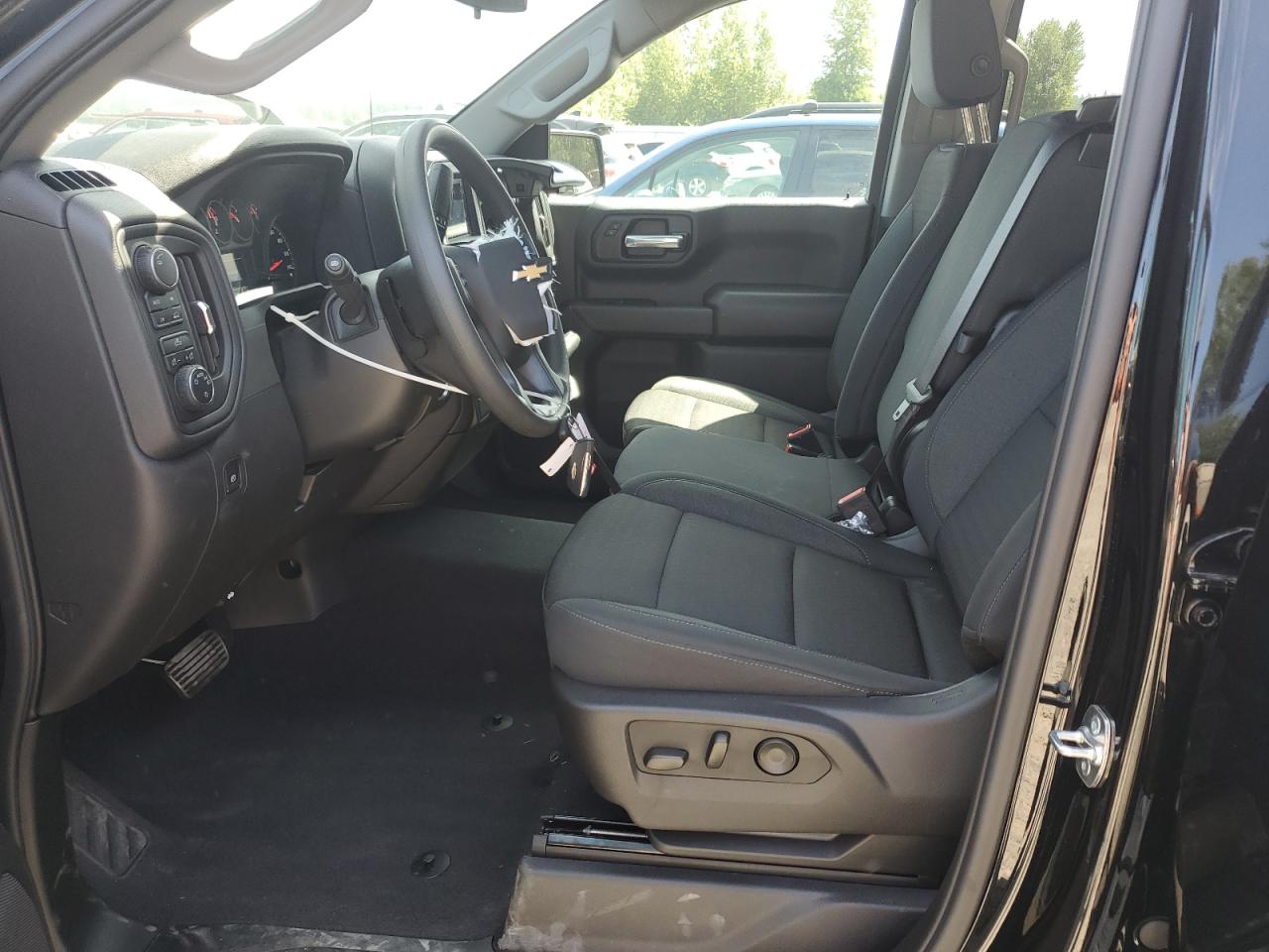 2025 Chevrolet Silverado K1500 Custom VIN: 3GCPKBEK9SG284659 Lot: 60167165