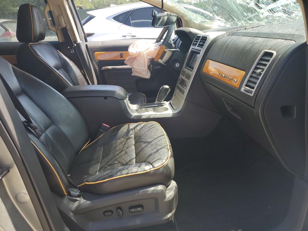 2008 Lincoln Mkx VIN: 2LMDU68C08BJ11990 Lot: 61736915