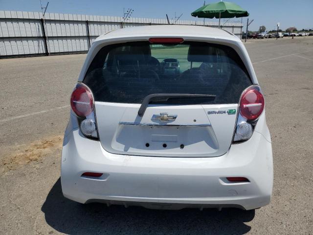  CHEVROLET SPARK 2015 White