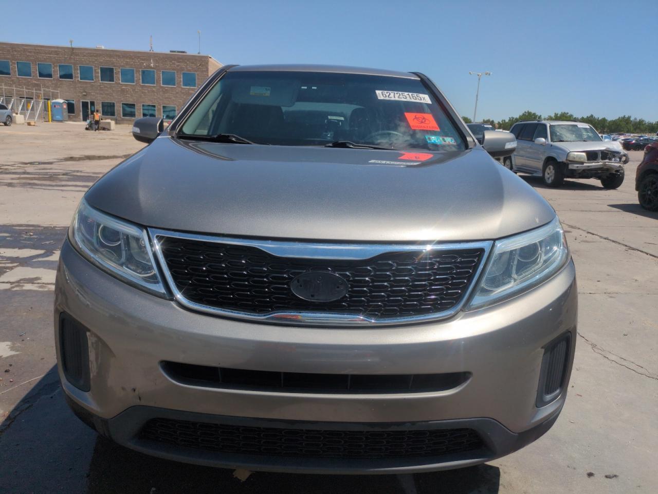 KIA SORENTO 2015 VIN 5XYKTCA66FG640611 фото 5