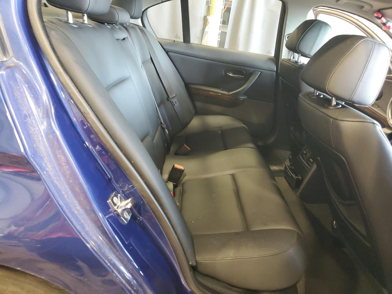 wbava33527kx81918 WBAVA33527KX81918 2007 BMW 328 I