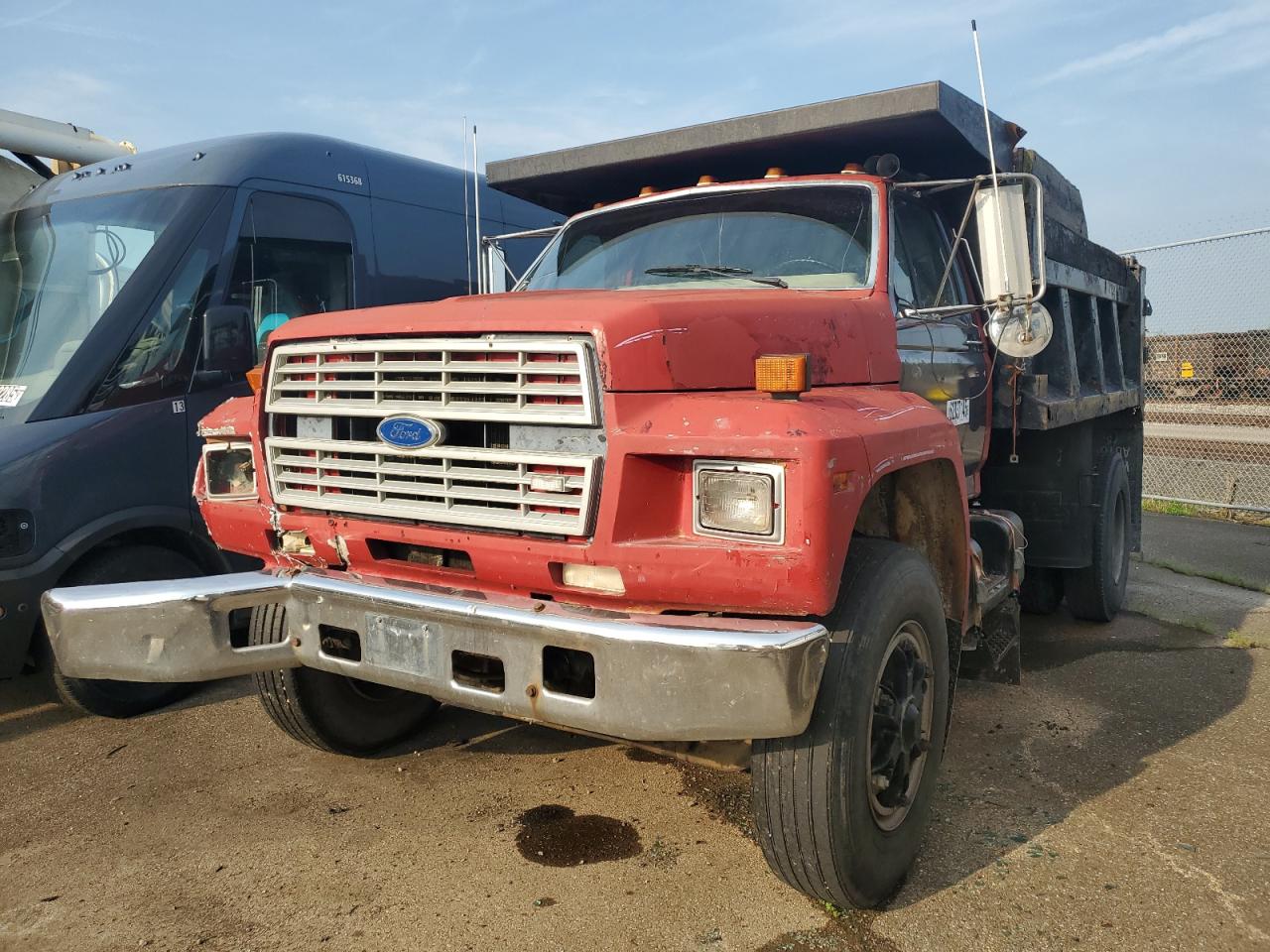 FORD All Models 1984 VIN 1FDXK87U2EVA49173 фото 2