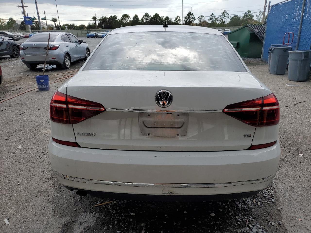 2017 Volkswagen Passat S VIN: 1VWAT7A35HC077533 Lot: 60911865