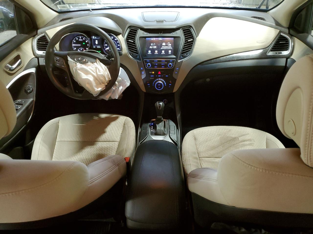 HYUNDAI SANTA FE 2017 VIN 5NMZUDLB1HH013853 фото 8