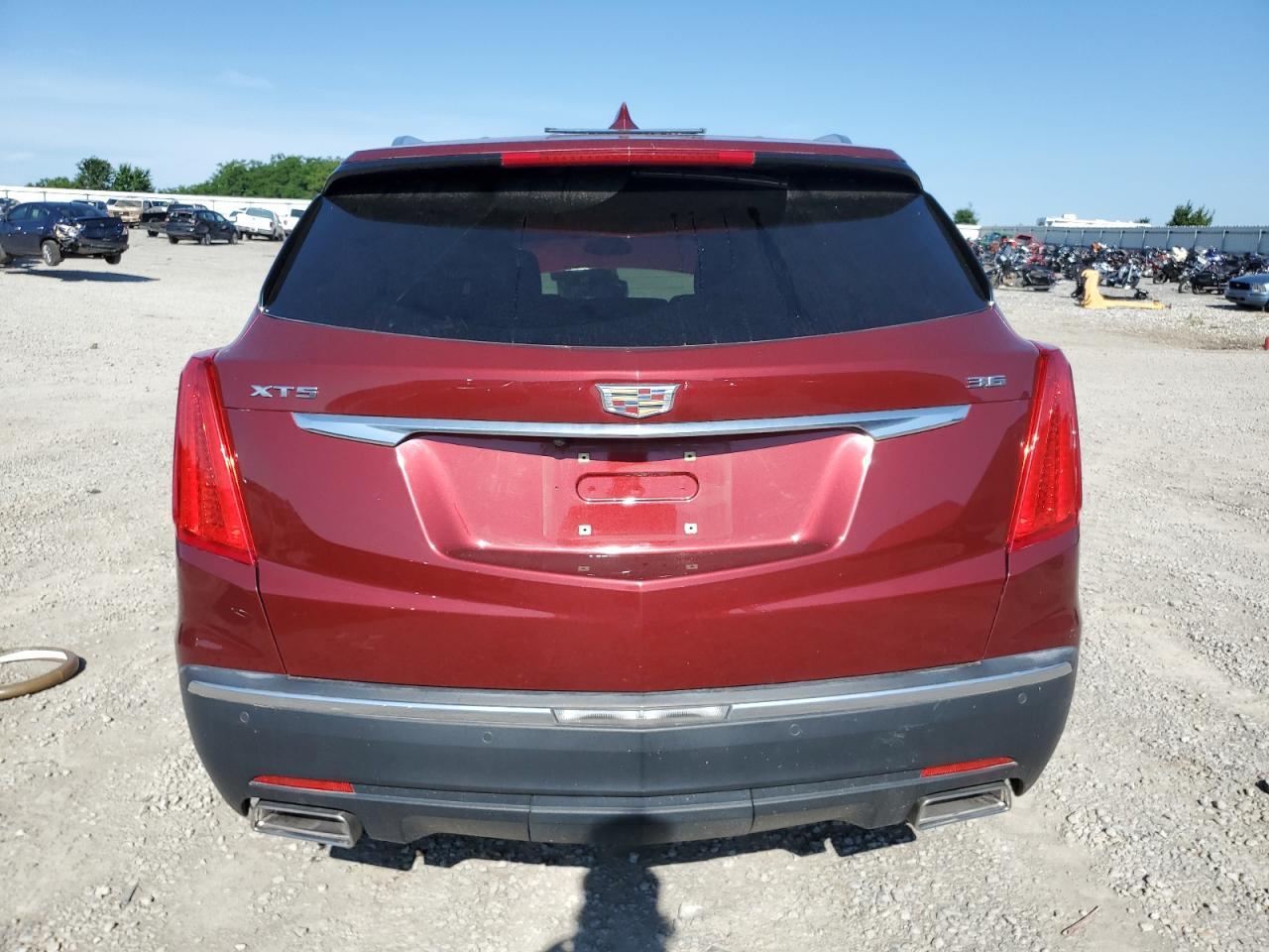 2017 Cadillac Xt5 Luxury VIN: 1GYKNBRS2HZ199628 Lot: 61678055