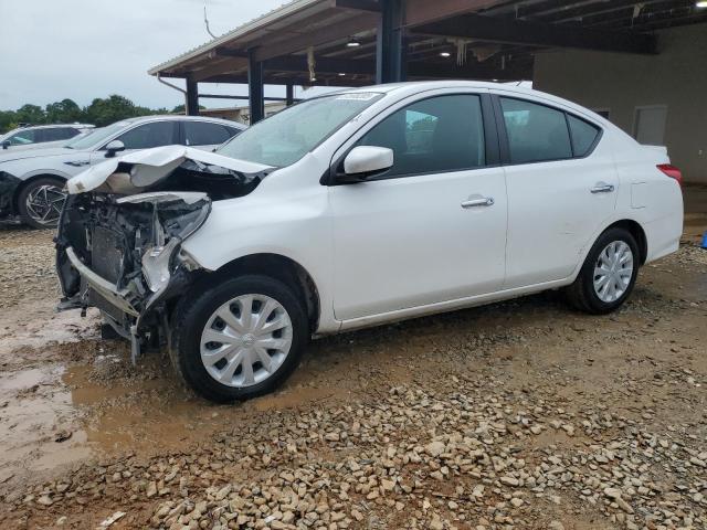  NISSAN VERSA 2019 Белы