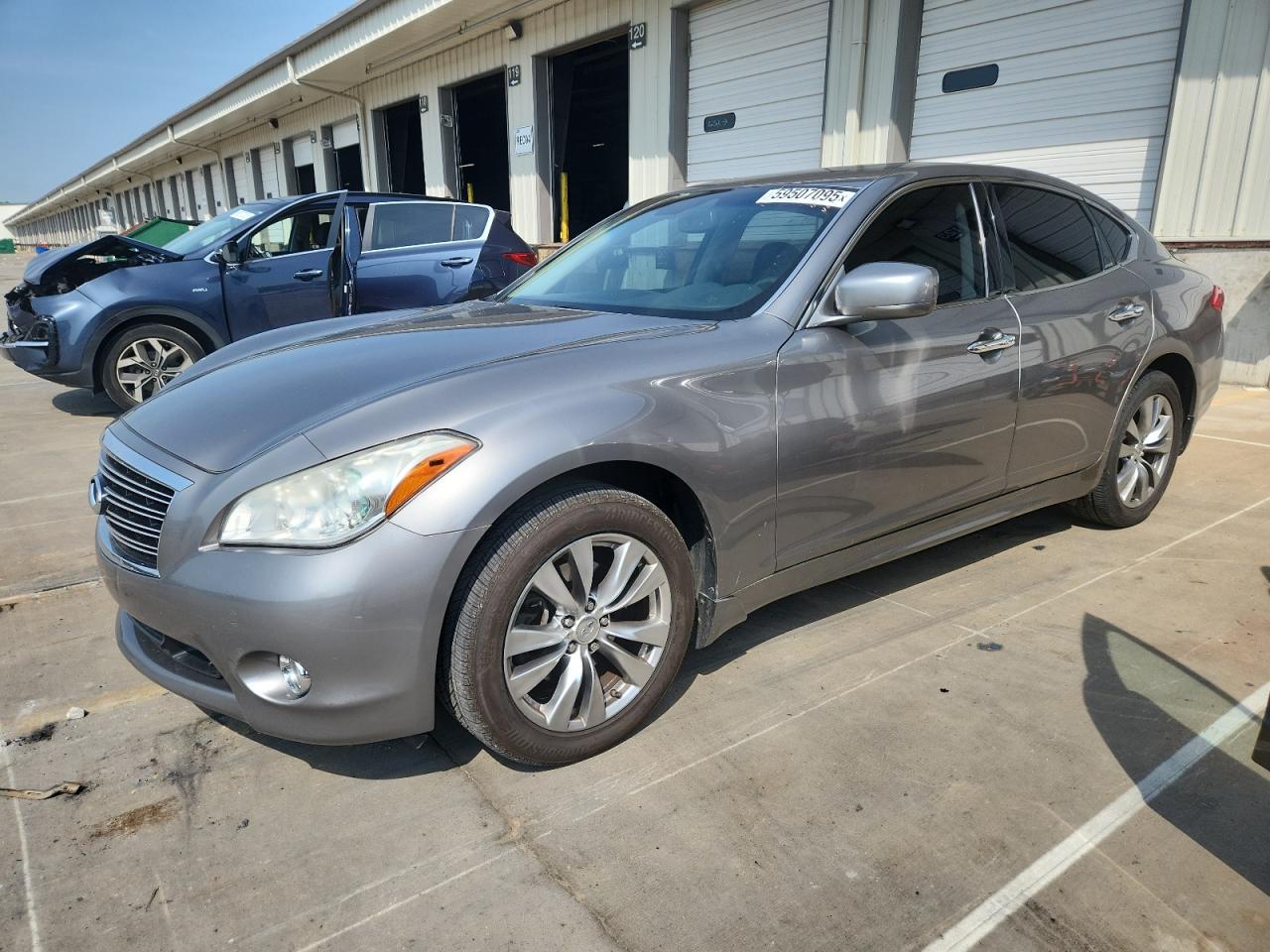 2011 Infiniti M37 X за продажба в Louisville, KY - Rear End