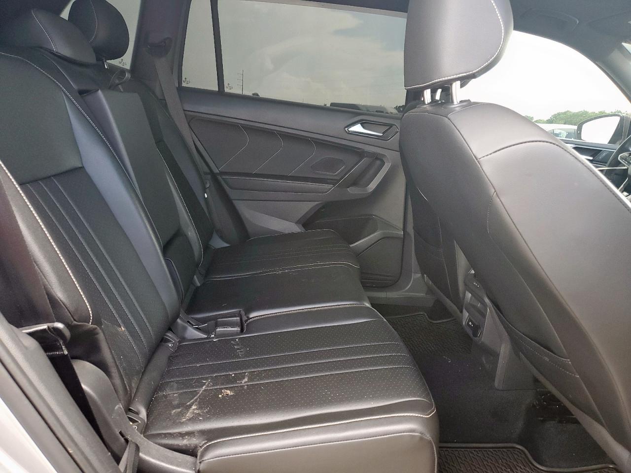 VOLKSWAGEN TIGUAN 2022 VIN 3VV8B7AX8NM059661 zdjęcie 11