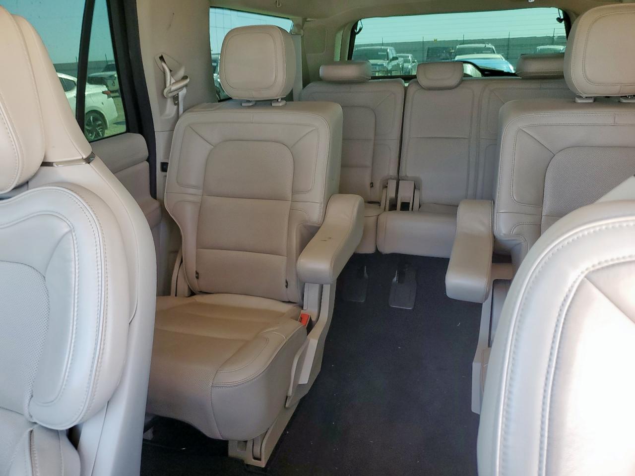 2019 Lincoln Navigator L Reserve VIN: 5LMJJ3LT5KEL23550 Lot: 60574605