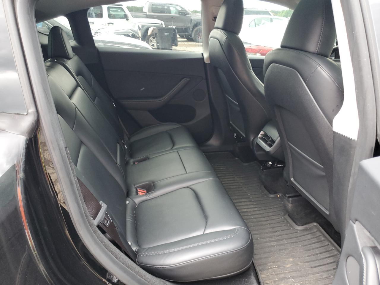 2023 Tesla Model Y VIN: 7SAYGDEE6PA202704 Lot: 58532355