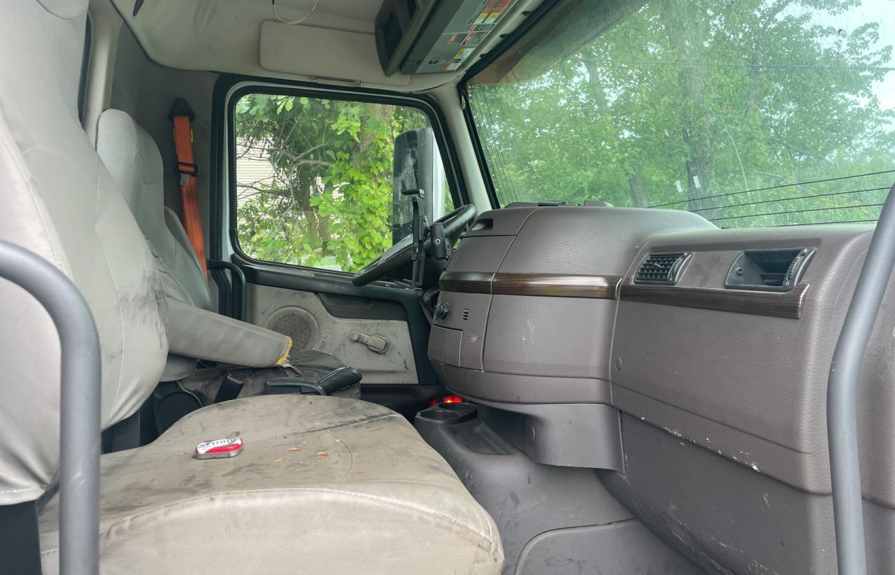 VOLVO VN 2013 VIN 4V4MC9EH6DN136951 фото 5
