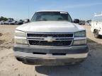 2006 Chevrolet Silverado C2500 Heavy Duty for Sale in Fresno, CA - Minor Dent/Scratches