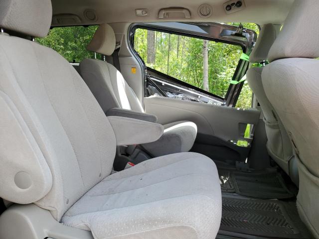 2011 TOYOTA SIENNA LE  