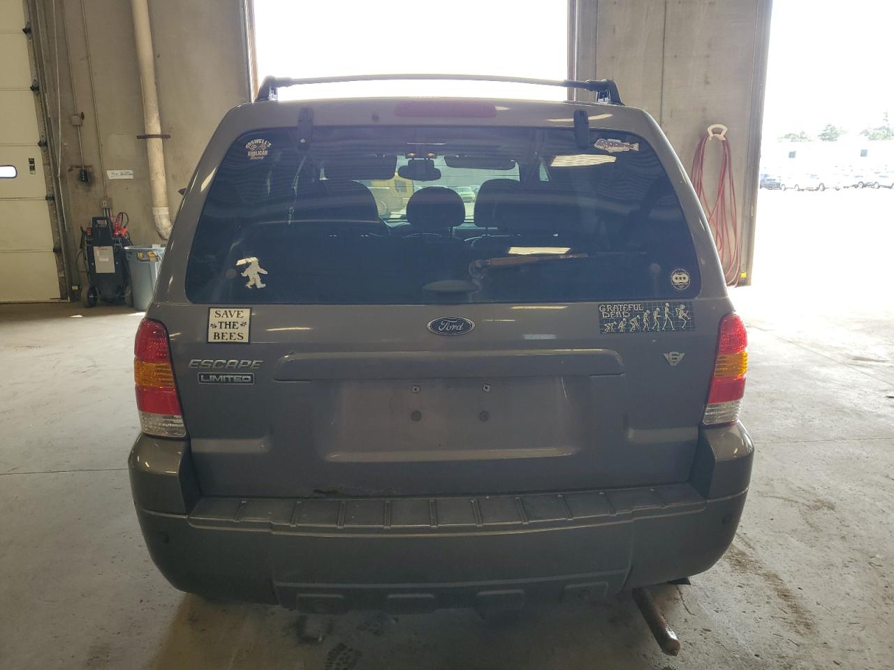 2005 Ford Escape Limited VIN: 1FMCU94125KD16158 Lot: 62186025