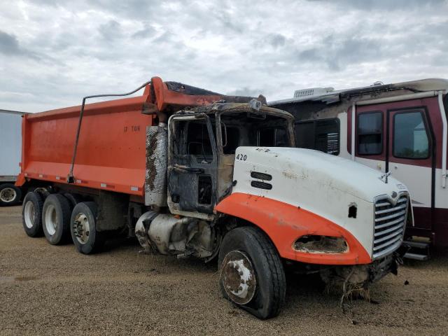 2005 Mack Dump Truck