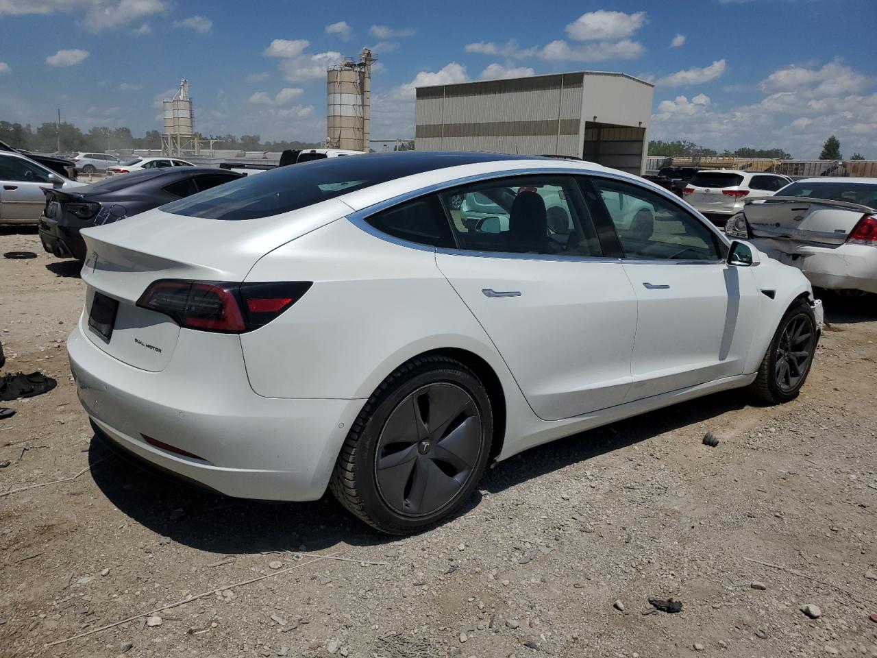 TESLA MODEL 3 2019 VIN 5YJ3E1EB1KF511901 фото 3