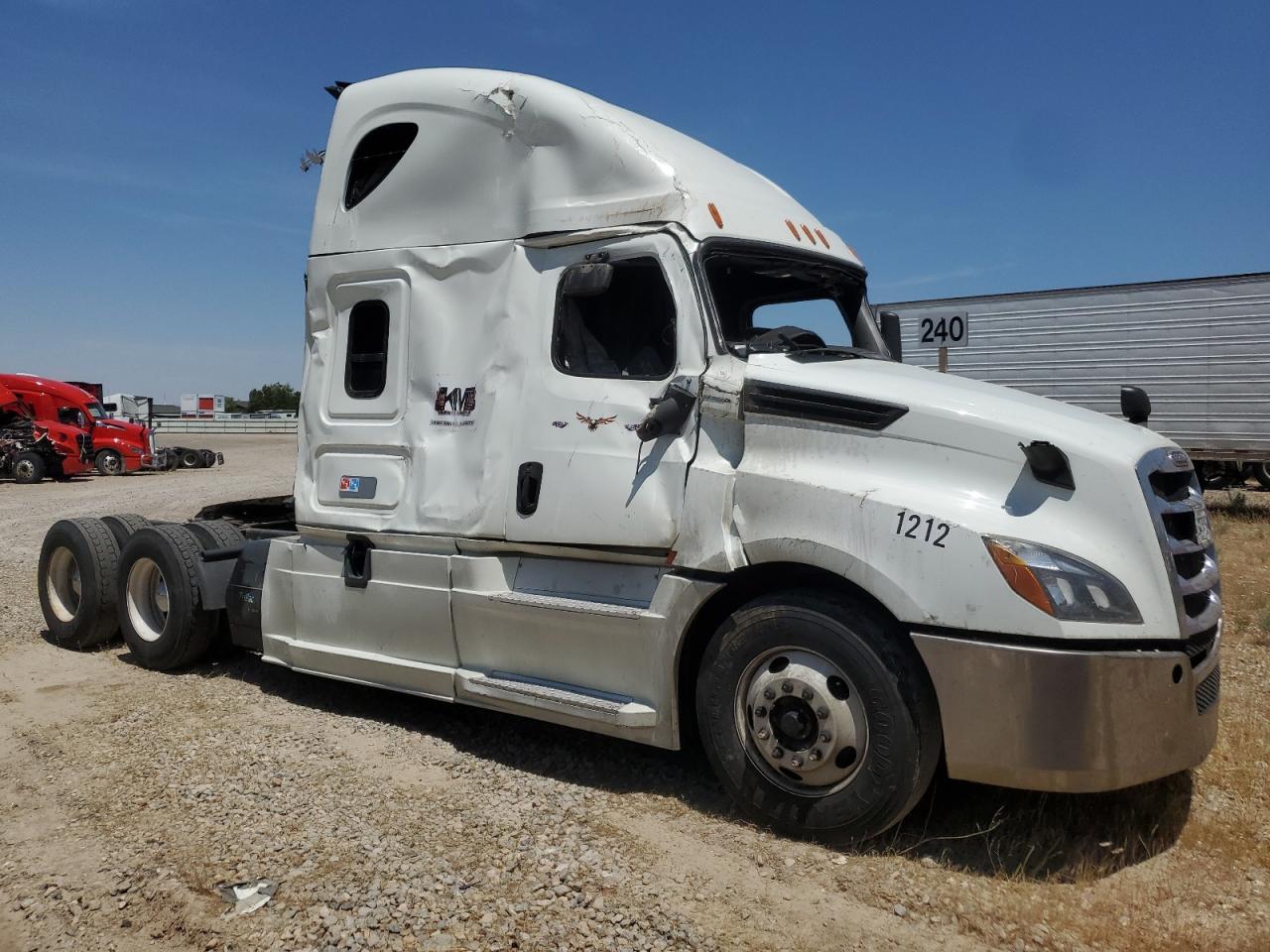 FREIGHTLINER ALL OTHER 2020 VIN 3AKJHHDRXLSLT8865