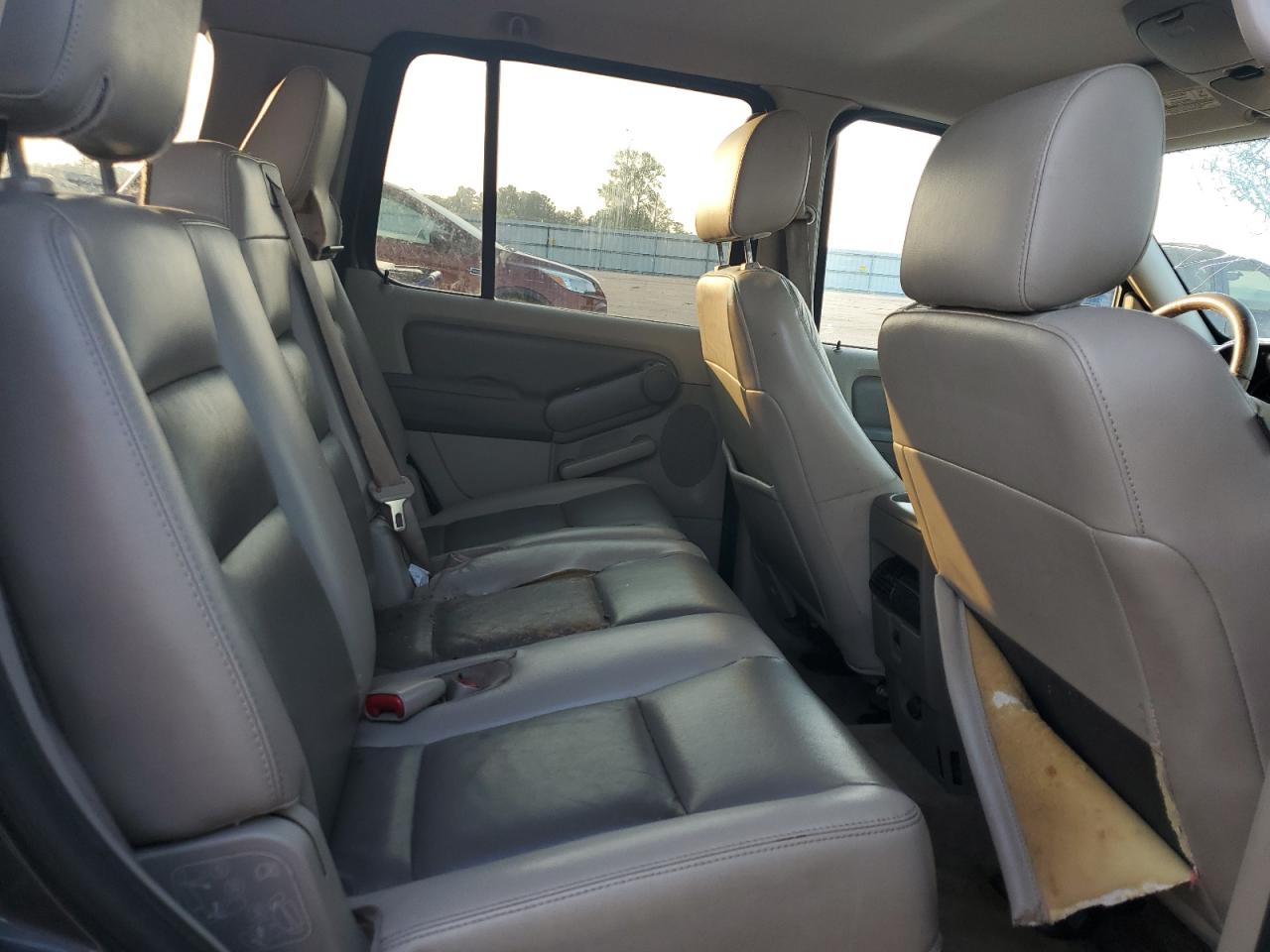2007 Ford Explorer Xlt VIN: 1FMEU63E37UA36638 Lot: 61626405