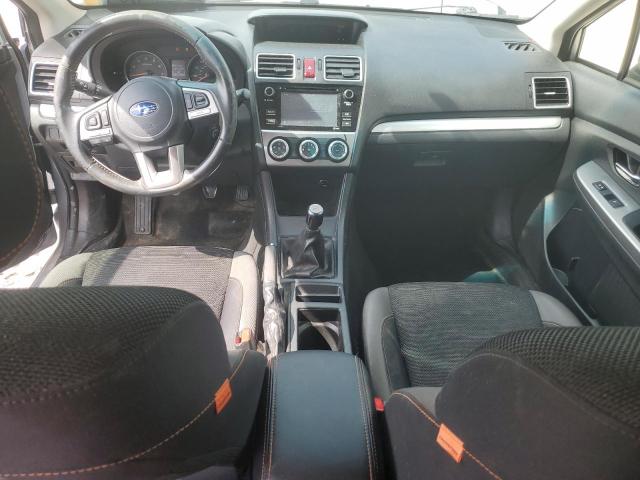  SUBARU CROSSTREK 2016 Srebrny