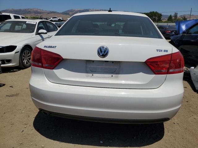  VOLKSWAGEN PASSAT 2015 Biały