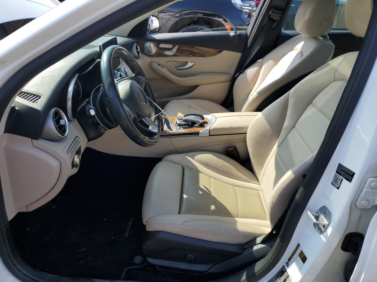 MERCEDES-BENZ C-CLASS 2015 VIN 55SWF4KB8FU017619 zdjęcie 7
