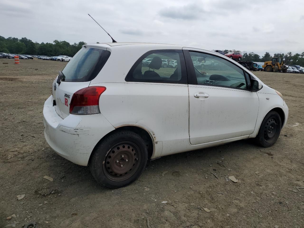 TOYOTA YARIS 2010 VIN JTDJT4K32A5281863 zdjęcie 3