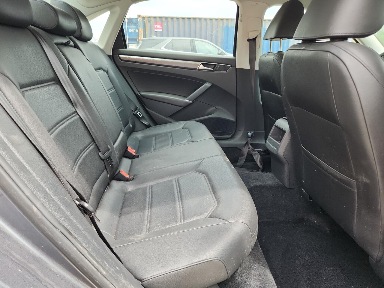 2017 Volkswagen Passat R-Line VIN: 1VWDT7A30HC000257 Lot: 62175445