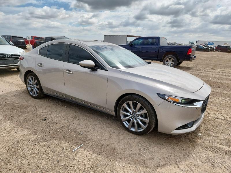  MAZDA 3 2023 Серебристый